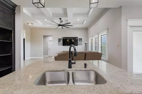 Kitchen - 3853 White Tail Dr, Eagle Pass, TX 78852 photo 4 of 4
