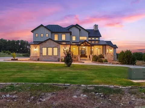 2116 Senora Rdg, Canyon Lake, TX 78133