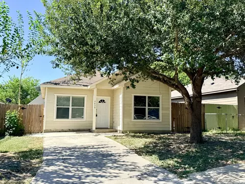 4838 Fortuna Pl, San Antonio, TX 78237