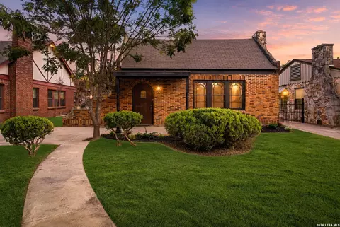 146 North Dr, San Antonio, TX 78201