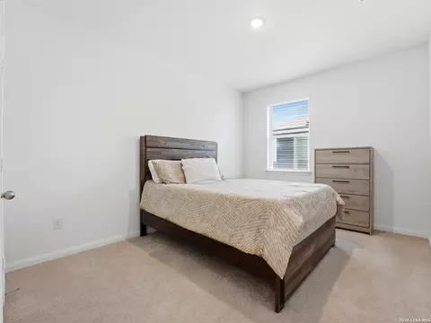 Bedroom - 9167 Devils Riv, Converse, TX 78109 photo 8 of 9