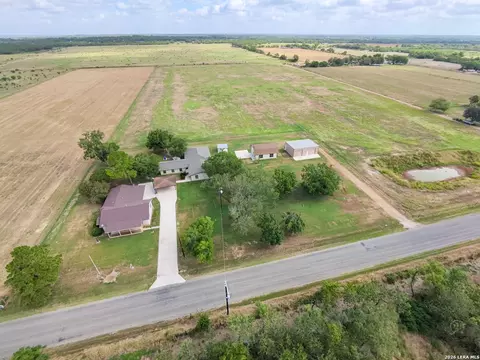 View/Area - 730 County Road 664, Devine, TX 78016 photo 2 of 3
