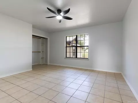 Bedroom - 730 County Road 664, Devine, TX 78016 photo 4 of 5