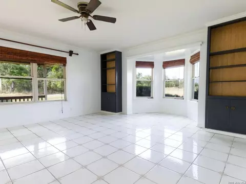 Living - 730 County Road 664, Devine, TX 78016 photo 2 of 8