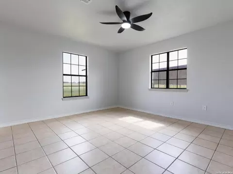 Living - 730 County Road 664, Devine, TX 78016 photo 8 of 8