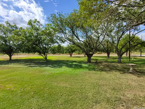 Exterior - 730 County Road 664, Devine, TX 78016 photo 11 of 12