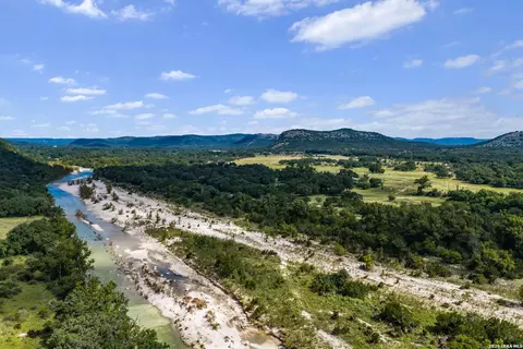 23374 S State Highway 55, Barksdale, TX 78828