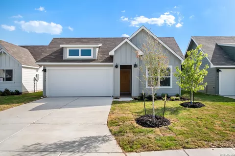 1658 Ruben Dr, New Braunfels, TX 78130