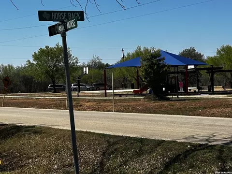 7707 Horse Back, Von Ormy, TX 78073 photo 6
