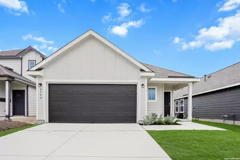 2594 Downsbury Rd, New Braunfels, TX 78130