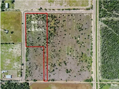 245 Lowe Rd, Quemado, TX 78877