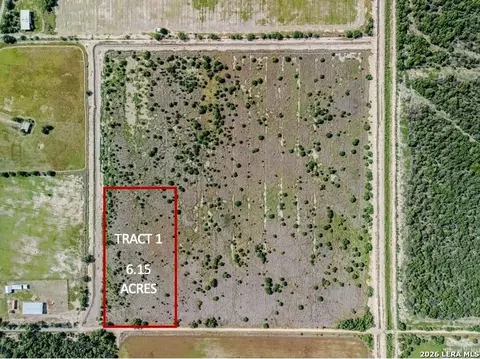 217 Lowe Rd, Quemado, TX 78877
