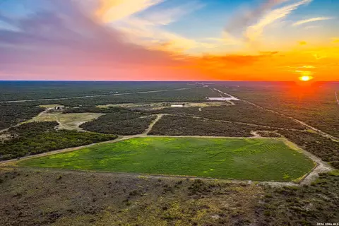 2750 Fm 624, Tilden, TX 78072