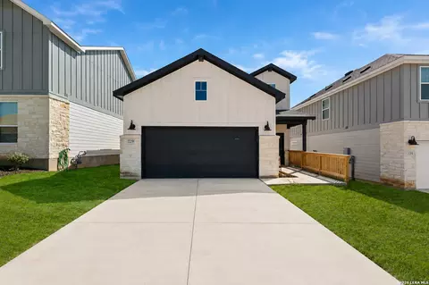 229 Wild Yonder Ln, Boerne, TX 78006