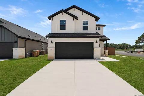304 Jersey Ln, Boerne, TX 78006