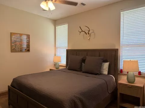 Bedroom - 174 River Haven Rd, Utopia, TX 78884 photo 2 of 5