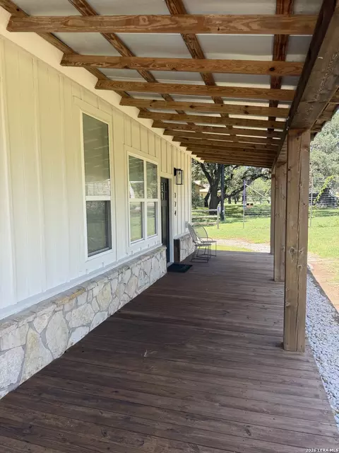 Exterior - 174 River Haven Rd, Utopia, TX 78884 photo 2 of 3