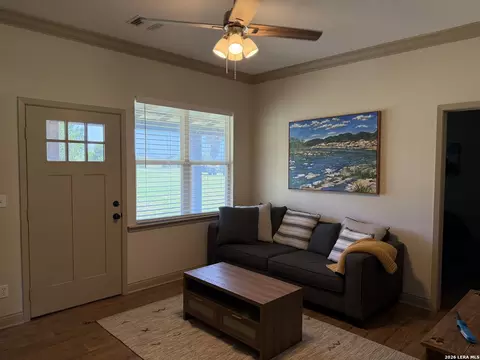 Entry Way - 174 River Haven Rd, Utopia, TX 78884 photo 1 of 3