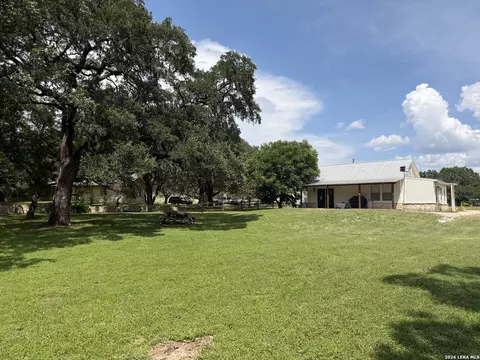Exterior - 174 River Haven Rd, Utopia, TX 78884 photo 3 of 3