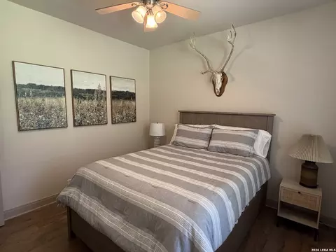 Bedroom - 174 River Haven Rd, Utopia, TX 78884 photo 3 of 5