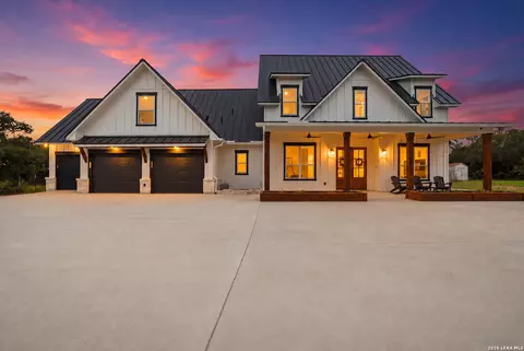 120 County Road 3828, San Antonio, TX 78253