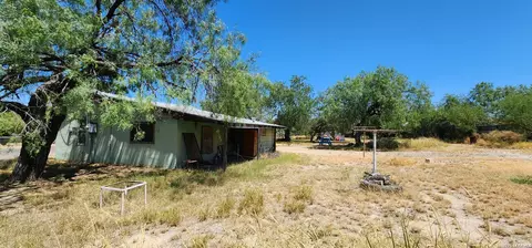 Other - 887 Austin St, Eagle Pass, TX 78852 photo 3 of 5