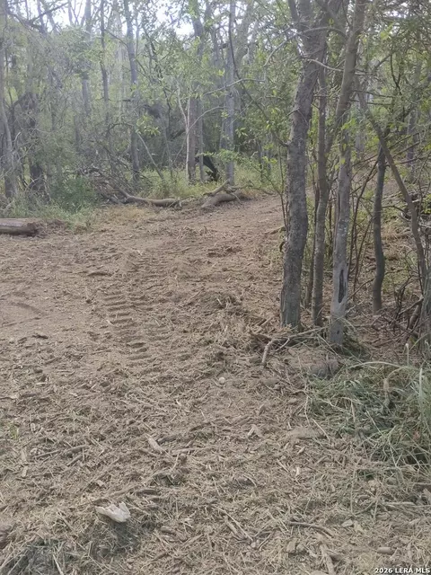 478 Eagle Point Rd, Eagle Pass, TX 78852 photo 8