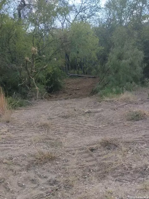 478 Eagle Point Rd, Eagle Pass, TX 78852 photo 9