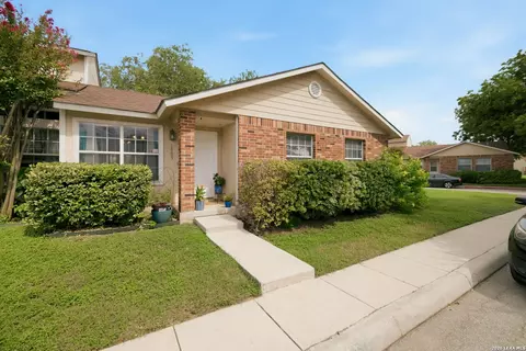 9140 Timber Path UNIT 1005, San Antonio, TX 78250