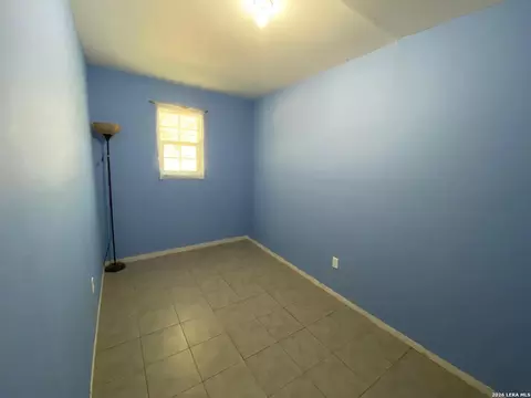 1717 Calle Ginebra, Eagle Pass, TX 78852 photo 9