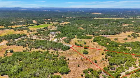767 Tiswin Trl, Blanco, TX 78606 photo 4