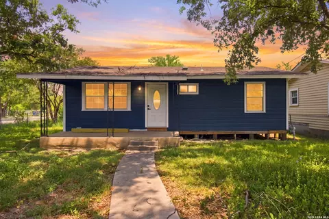 2238 SW 19th St, San Antonio, TX 78207