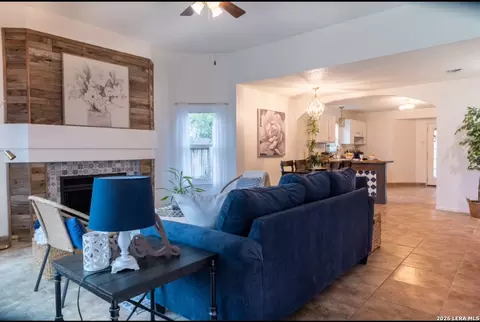 13138 Turkey Feather Dr, San Antonio, TX 78233