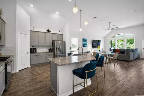 25046 Las Pilas, San Antonio, TX 78261