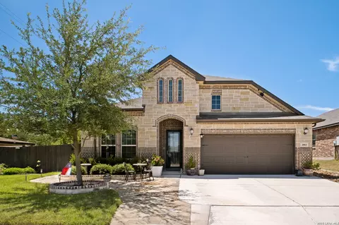 2003 Tiptop Ln, San Antonio, TX 78253
