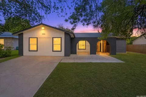 1058 Bridle Frst, San Antonio, TX 78245
