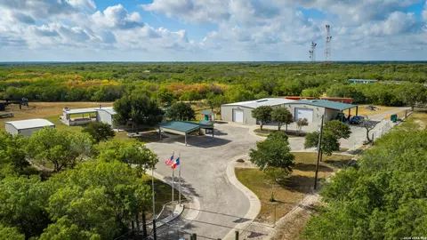 5775 County Road 308, Orange Grove, TX 78372