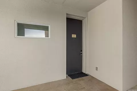 17902 La Cantera Pkwy #411, San Antonio, TX 78257