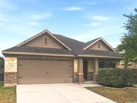 1951 Jamie Ln, New Braunfels, TX 78130