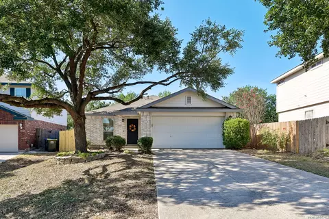 9022 Meadow Spgs, Universal City, TX 78148