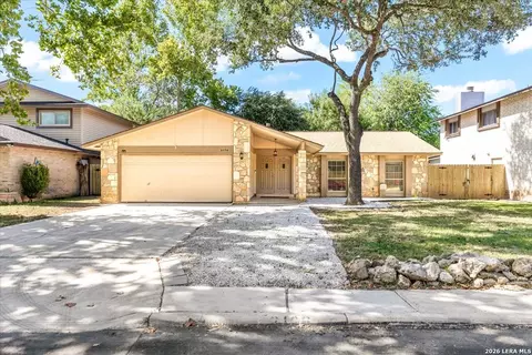 6126 Lyngrove St, San Antonio, TX 78249