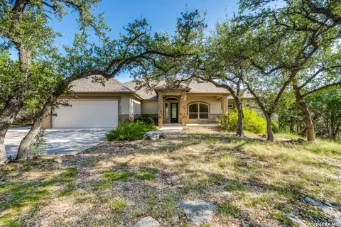 737 Flaman Rd, Canyon Lake, TX 78133