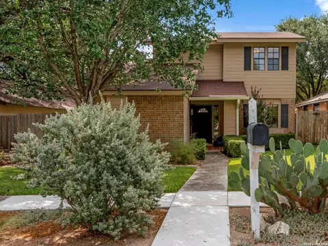 2310 Wilderness Hl, San Antonio, TX 78231