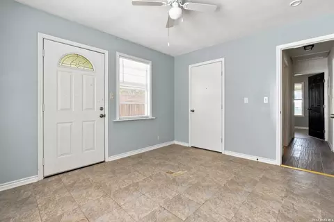 Entry Way - 216 N Tom, Poth, TX 78147 photo 2 of 2