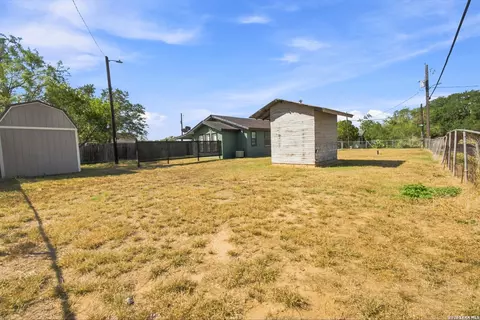 Other - 216 N Tom, Poth, TX 78147 photo 5 of 10