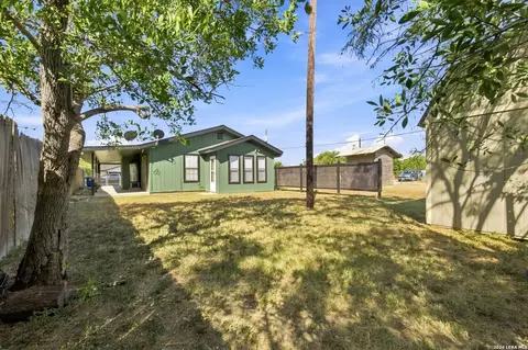 Exterior - 216 N Tom, Poth, TX 78147 photo 4 of 4