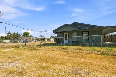 Other - 216 N Tom, Poth, TX 78147 photo 8 of 10