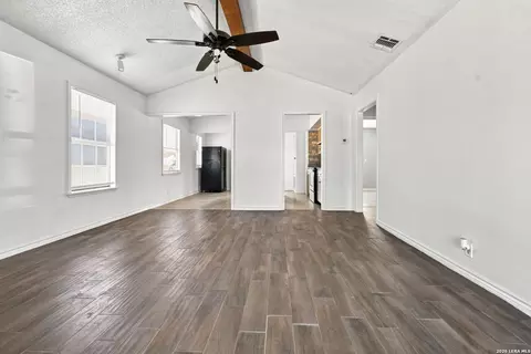 Living - 216 N Tom, Poth, TX 78147 photo 2 of 4