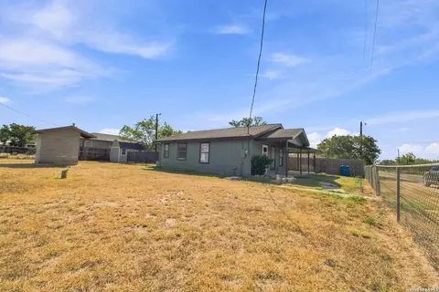 Other - 216 N Tom, Poth, TX 78147 photo 6 of 10