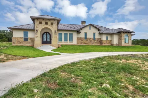 1728 Chardonnay, New Braunfels, TX 78132